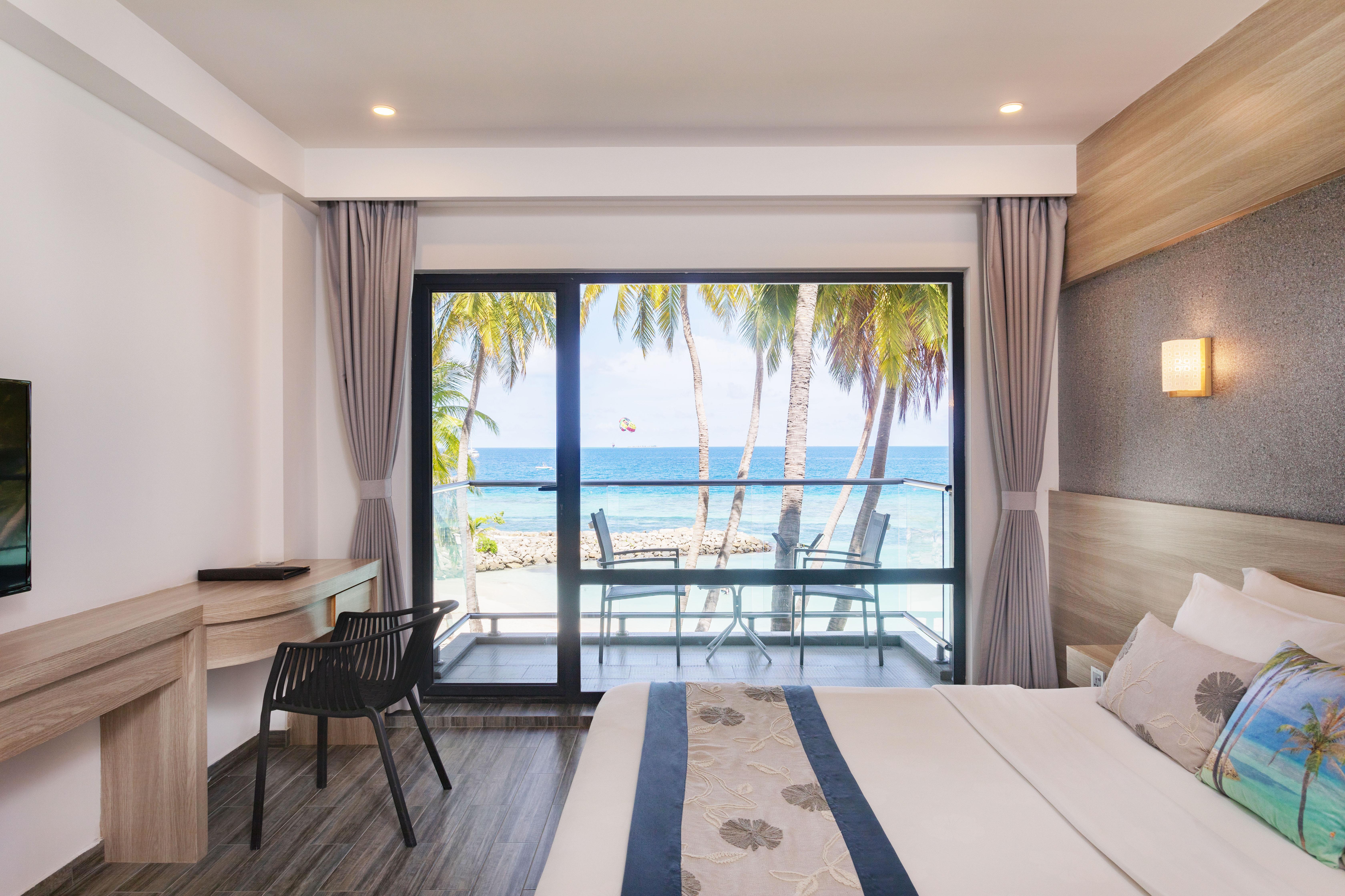Готель Kaani Grand Seaview Маафуші Екстер'єр фото