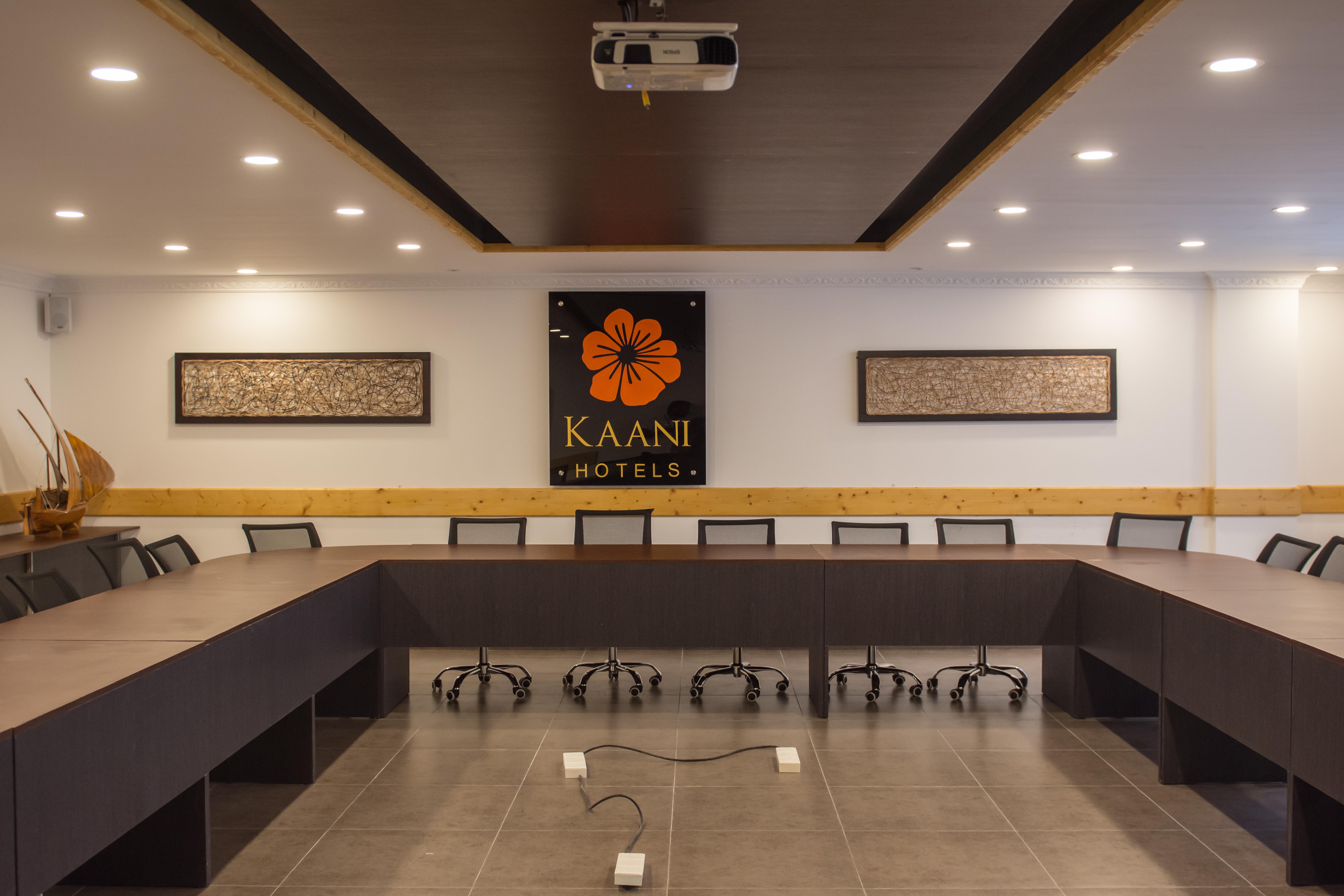 Готель Kaani Grand Seaview Маафуші Екстер'єр фото
