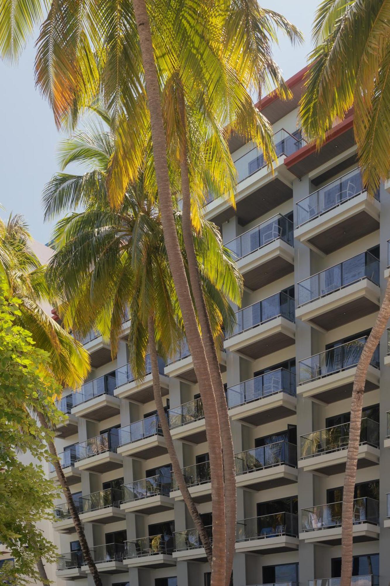 Готель Kaani Grand Seaview Маафуші Екстер'єр фото