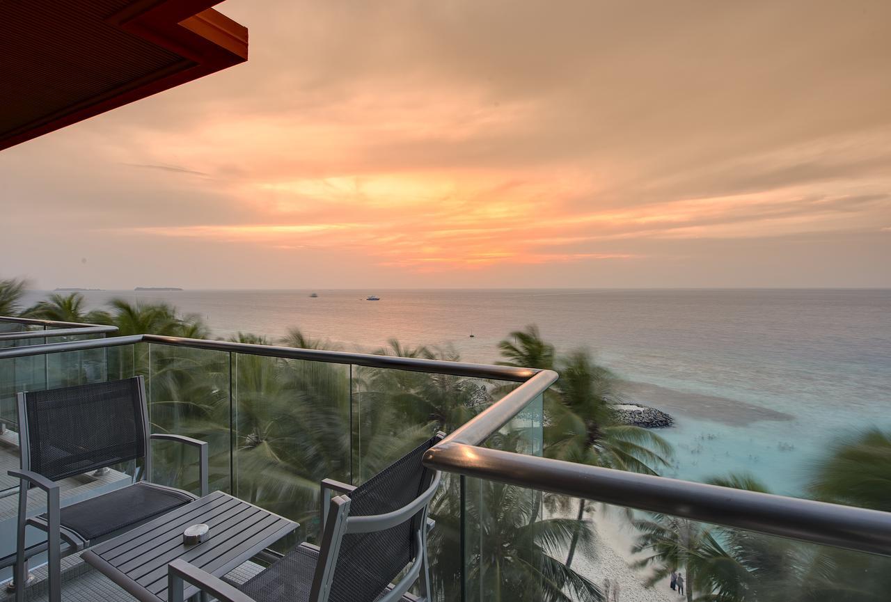 Готель Kaani Grand Seaview Маафуші Екстер'єр фото