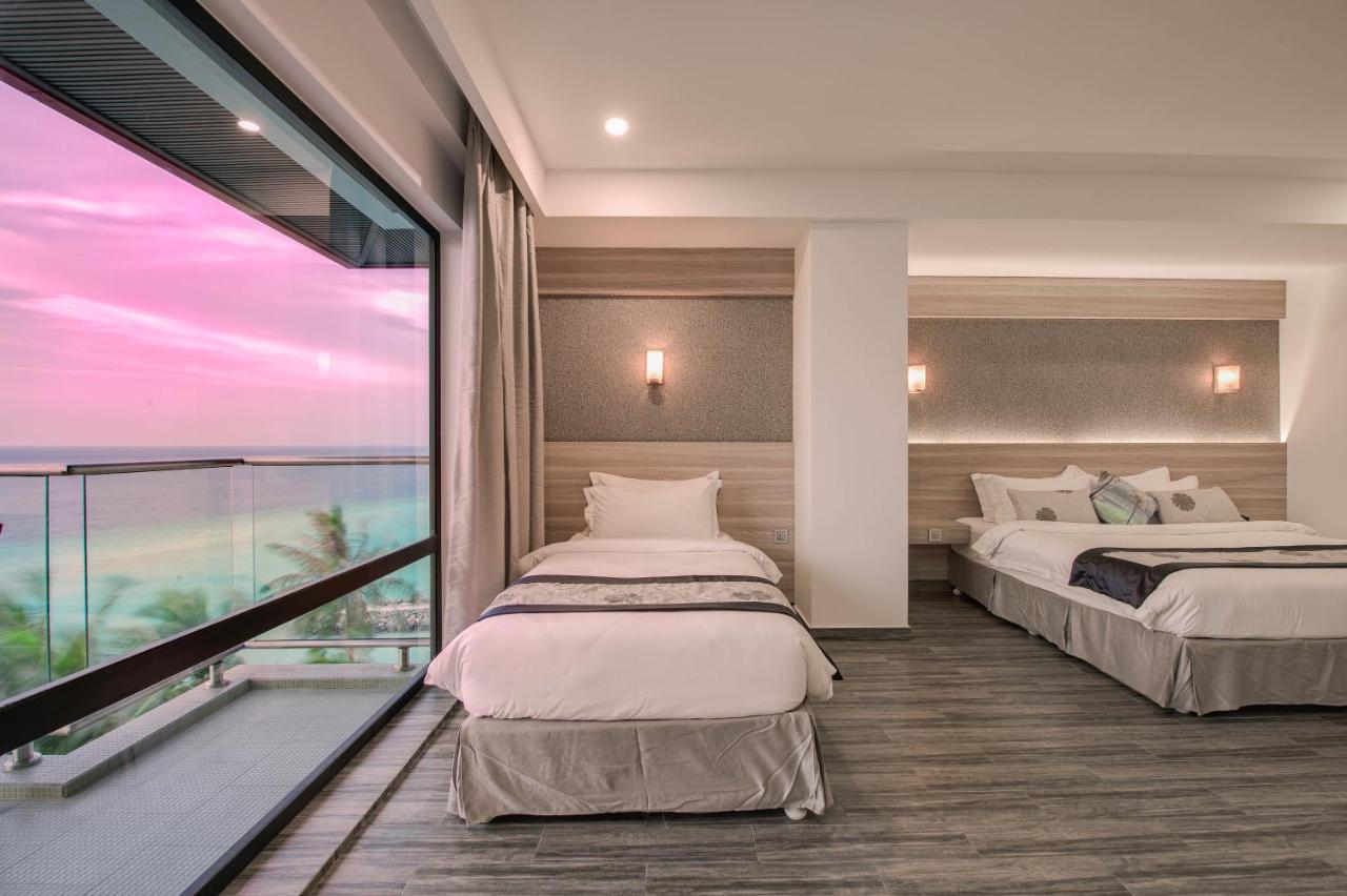 Готель Kaani Grand Seaview Маафуші Екстер'єр фото